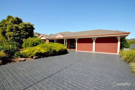 8 Horndale Dr, Happy Valley, SA 5159