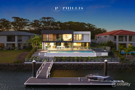 Property photo of 1054 Edgecliff Drive Hope Island QLD 4212