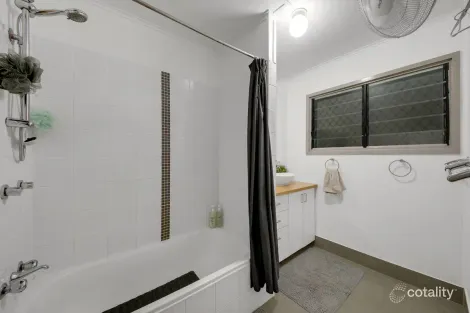Property photo of 125 Barney Street Barney Point QLD 4680