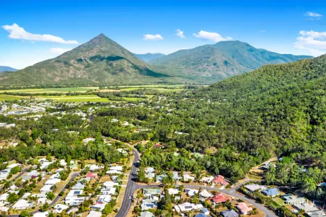 Property photo of 8 Madon Close Gordonvale QLD 4865