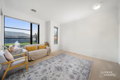 Property photo of 18 Capodanno Street Point Cook VIC 3030