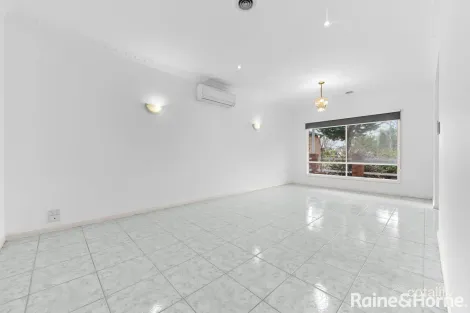 Property photo of 23 Perceval Crescent Taylors Lakes VIC 3038