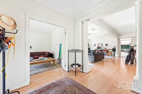 Property photo of 36 Bulla Road Bulla VIC 3428