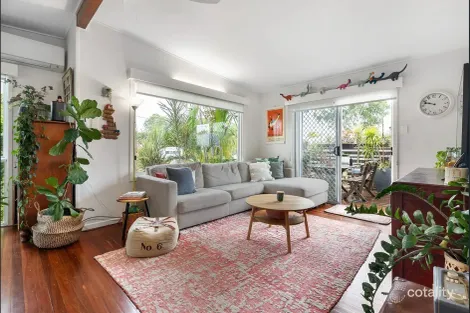 Property photo of 25 Lake View Drive Tewantin QLD 4565