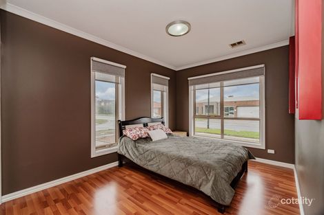 Property photo of 1 Snowden Place Roxburgh Park VIC 3064