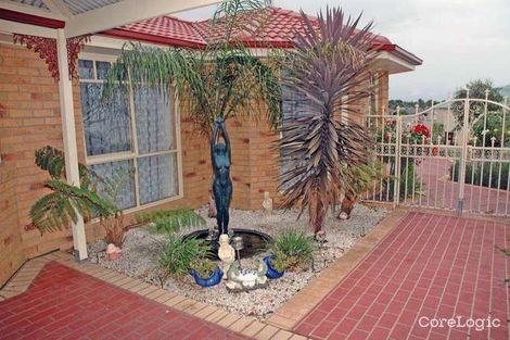 Property photo of 17 Cromwell Lane Cranbourne East VIC 3977