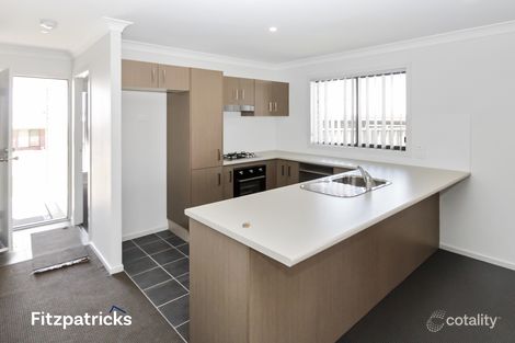 Property photo of 2/30 Gasnier Loop Boorooma NSW 2650