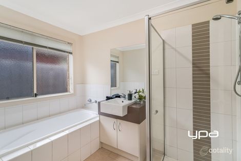 Property photo of 18 Maiden Drive Sunbury VIC 3429