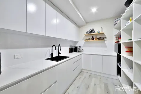 Property photo of 20 Chase Close Bargara QLD 4670