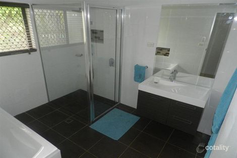 Property photo of 205 Sun Valley Road Kin Kora QLD 4680