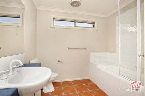 Property photo of 2/2-6 Jerilderie Drive Berwick VIC 3806