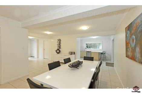 Property photo of 20 Bent Street Cannon Hill QLD 4170