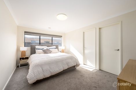 Property photo of 3 Silverleaf Road Kialla VIC 3631