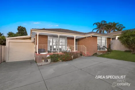 70 Oaktree Dr, Hampton Park, VIC 3976