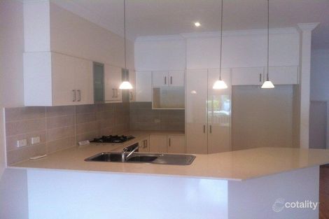 Property photo of 2/28 Huth Street Labrador QLD 4215
