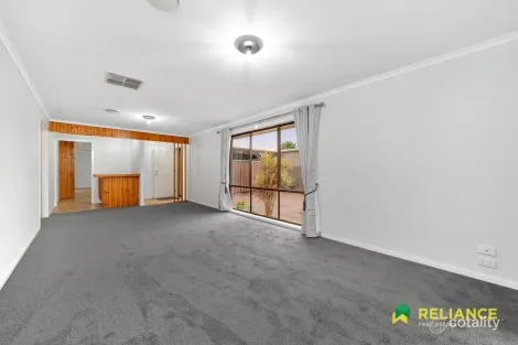 Property photo of 25 Kathleen Crescent Hoppers Crossing VIC 3029