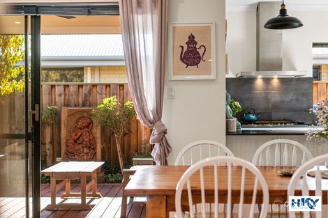 Property photo of 7 Chidlow Grange Ellenbrook WA 6069