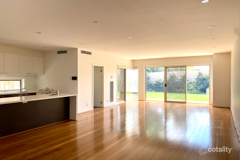 Property photo of 11A Melby Avenue St Kilda East VIC 3183