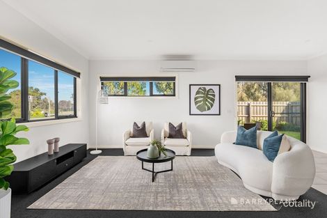 Property photo of 11/27 Pipers Lane Mernda VIC 3754