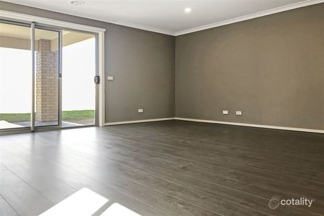 Property photo of 48 Paramount Boulevard Wyndham Vale VIC 3024