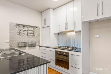 1 Severn St, Newport, VIC 3015
