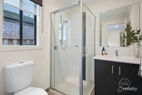 Property photo of 7 Petworth Close Mernda VIC 3754