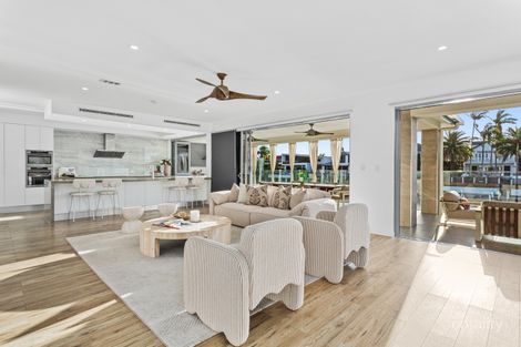 Property photo of 41 Platypus Avenue Bundall QLD 4217