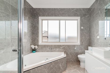 Property photo of 9 Pinelea Court Roxburgh Park VIC 3064