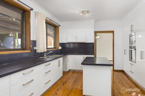 Property photo of 36 Bruce Street Unanderra NSW 2526