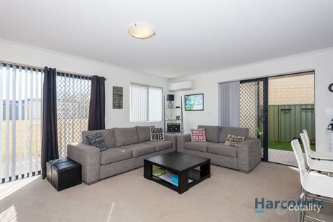 Property photo of 17/18 Whitlock Road Queens Park WA 6107