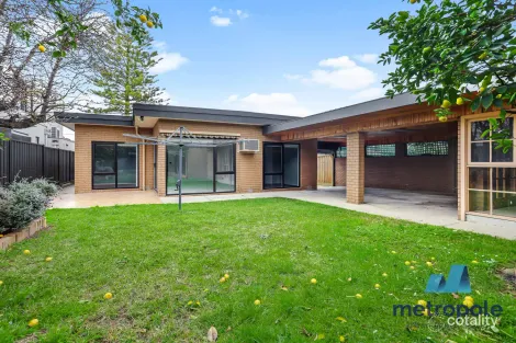 Property photo of 37 Warwick Street Bentleigh East VIC 3165