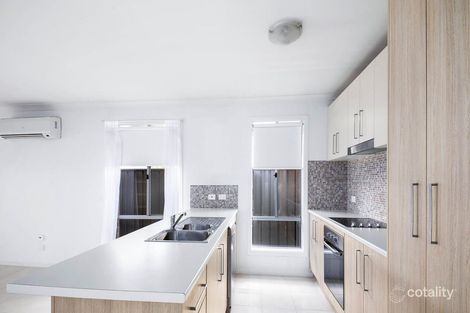 Property photo of 9 Atherstone Boulevard Strathtulloh VIC 3338