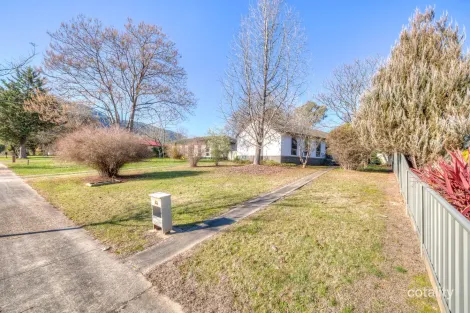 16 Thompson St, Bright, VIC 3741