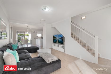 Property photo of 21 Sovereign Circuit Glenfield NSW 2167