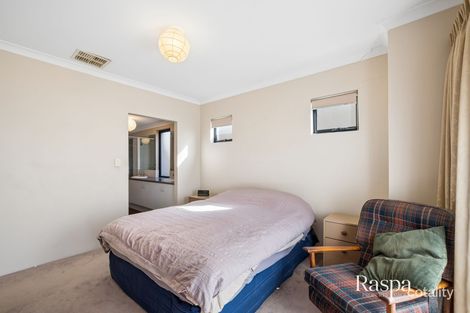 Property photo of 28 Leschenault Boulevard Lake Coogee WA 6166