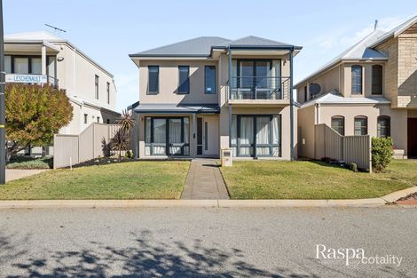 28 Leschenault Bvd, Lake Coogee, WA 6166