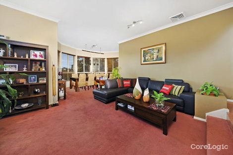 Property photo of 24 Silverleaf Row Menai NSW 2234