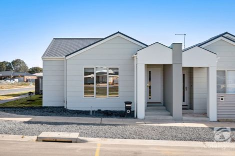 Property photo of 18 Glenwood Boulevard Baranduda VIC 3691