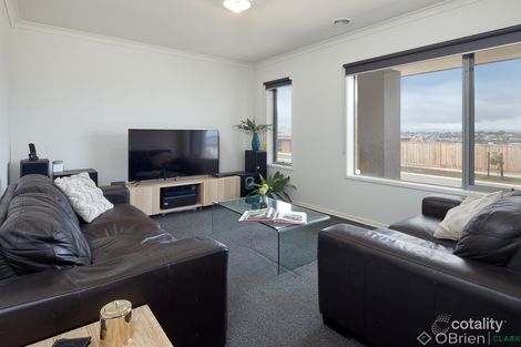 Property photo of 85 Willandra Circuit Warragul VIC 3820