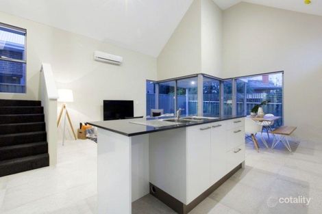 Property photo of 10 Hodges Place Innaloo WA 6018