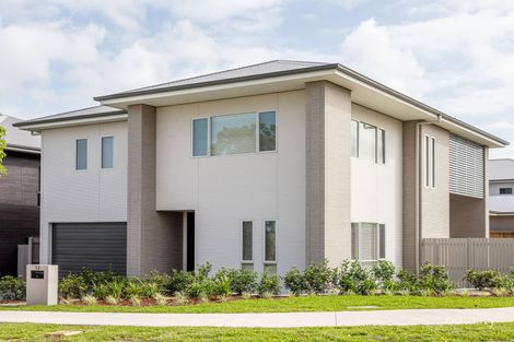 Property photo of 12 Merrick Way Gledswood Hills NSW 2557