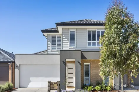 16 Dempsey Ave, Truganina, VIC 3029