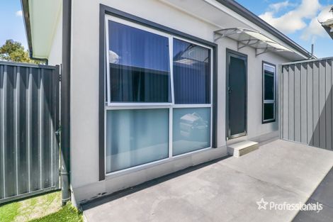 Property photo of 60 Coowarra Drive St Clair NSW 2759