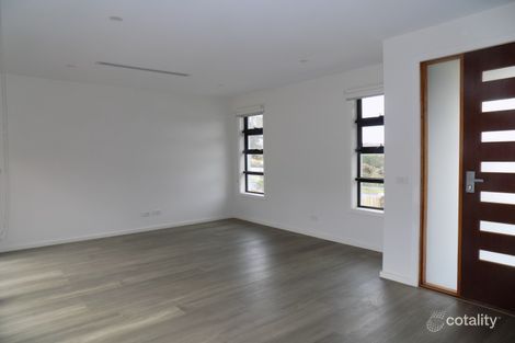 Property photo of 2/29-31 Karen Street Box Hill North VIC 3129