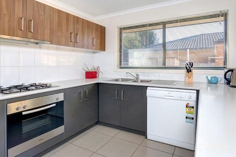 Property photo of 8 Madden Street Seaford VIC 3198