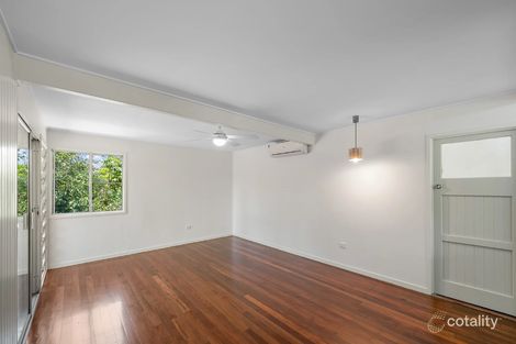 Property photo of 32 Allunga Drive Glen Eden QLD 4680