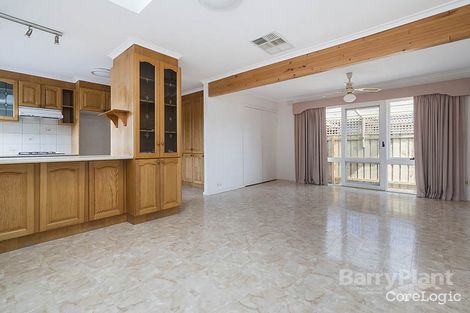 Property photo of 8 Tanner Street Glen Waverley VIC 3150