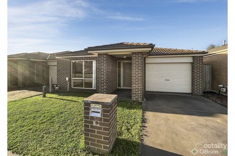 17 Shakespeare Ct, Drouin, VIC 3818