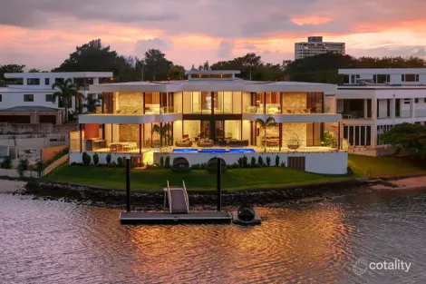 20 Rebecca Ct, Broadbeach Waters, QLD 4218