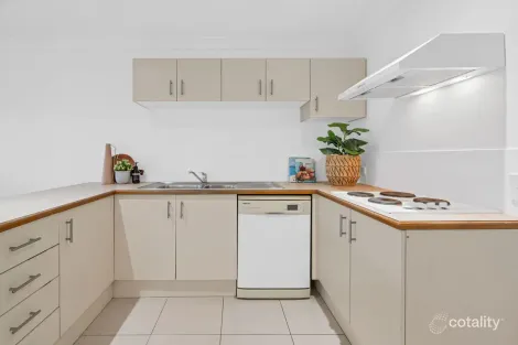 Property photo of 2/44 Mojave Drive Burleigh Waters QLD 4220